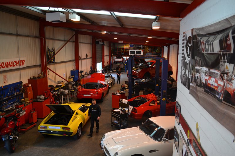 Italia Autosport workshop